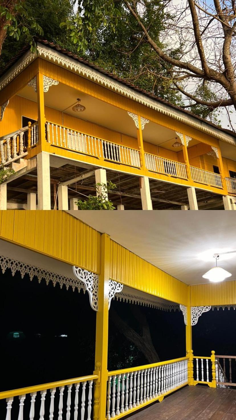 Kayangan Crystal Chalet Kampung Kuala Besut Exterior photo